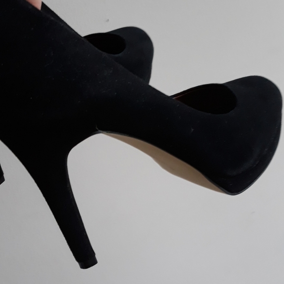 Banana Republic suede pumps - Picture 4 of 4